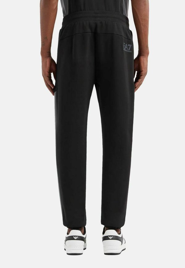 EA7 Emporio Armani