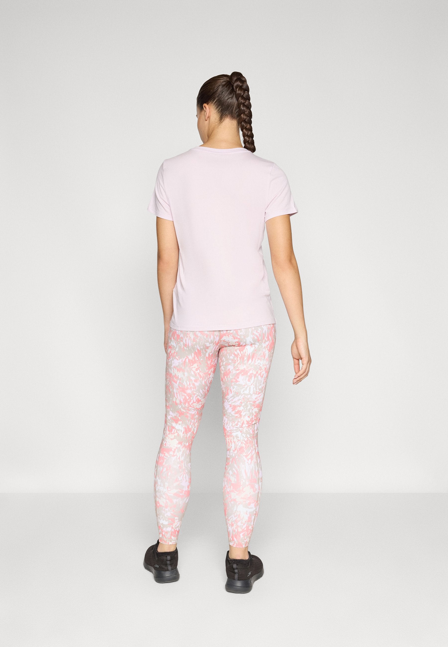 DKNY Sport