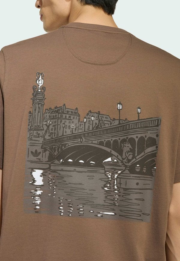 adidas Originals ADIDAS ORIGINALS PARIS BG VIEW TEE