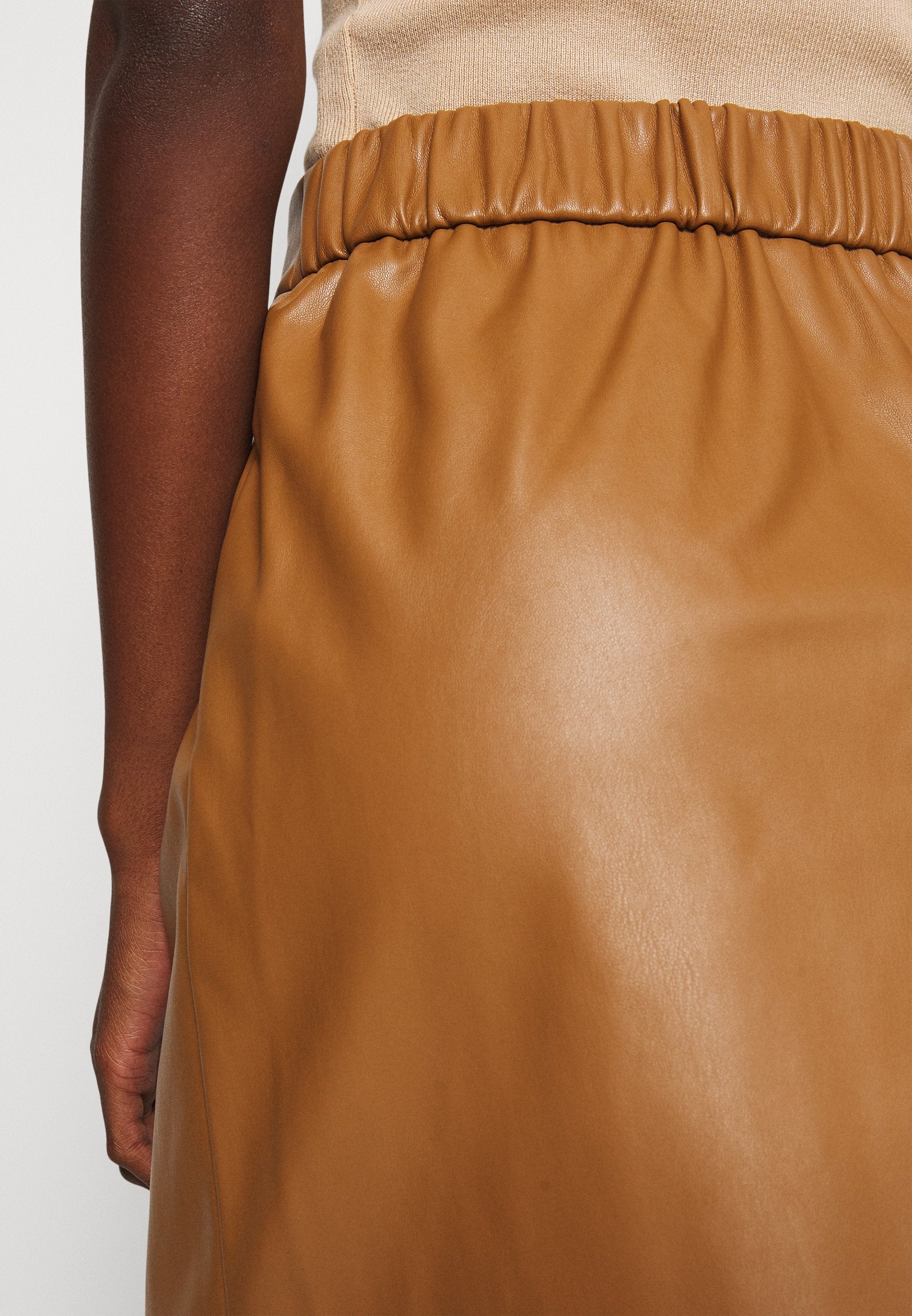 VILA Tall VILINE SHORT COATED SKIRT