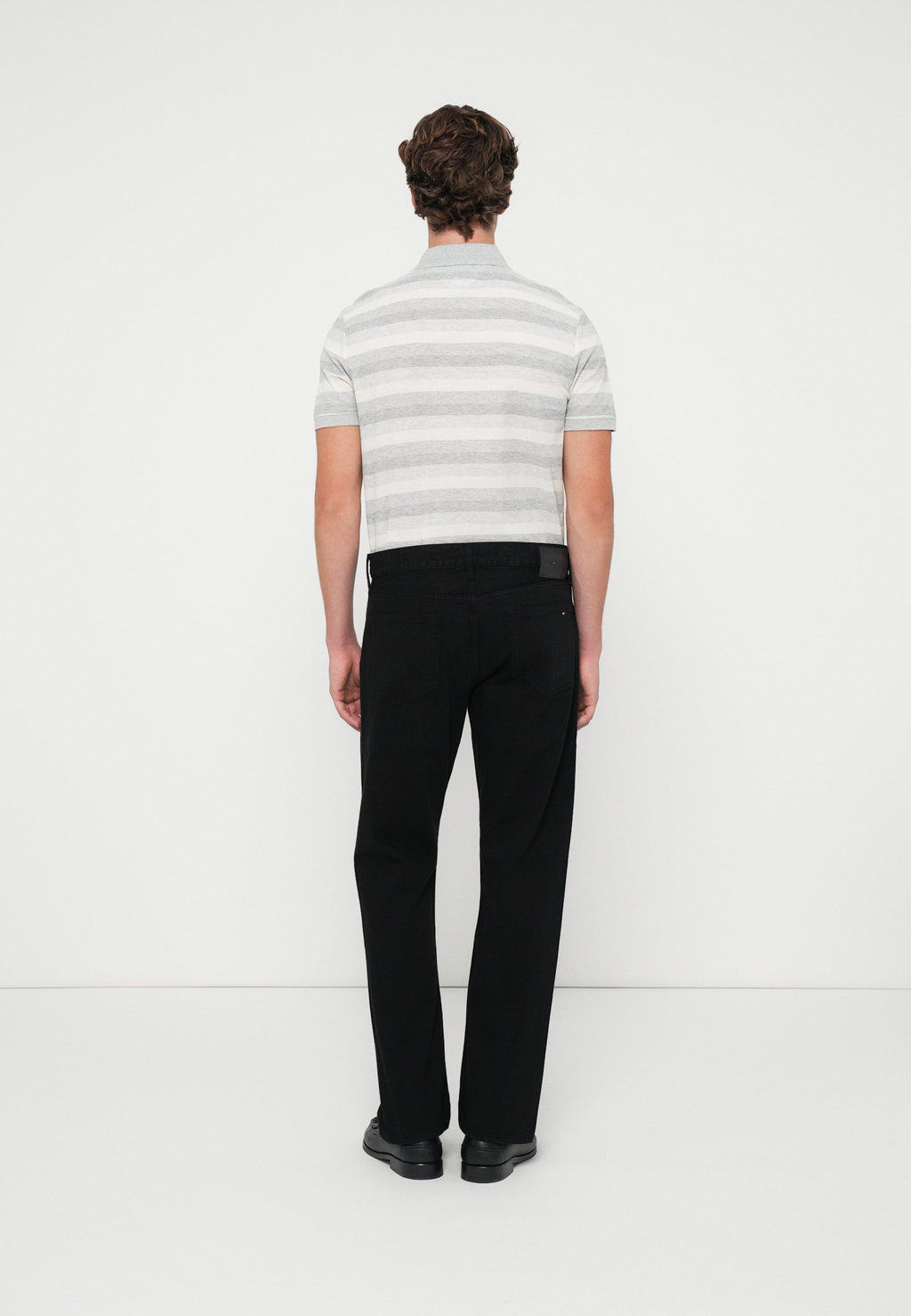 WASHED REGULAR STRAIGHT LEG BLACK JEANS Media 4