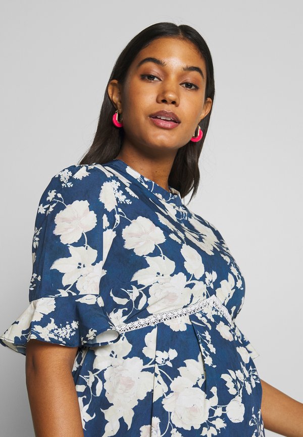 Hope & Ivy Maternity FLUTED SLEEVE SKATER DRESS
