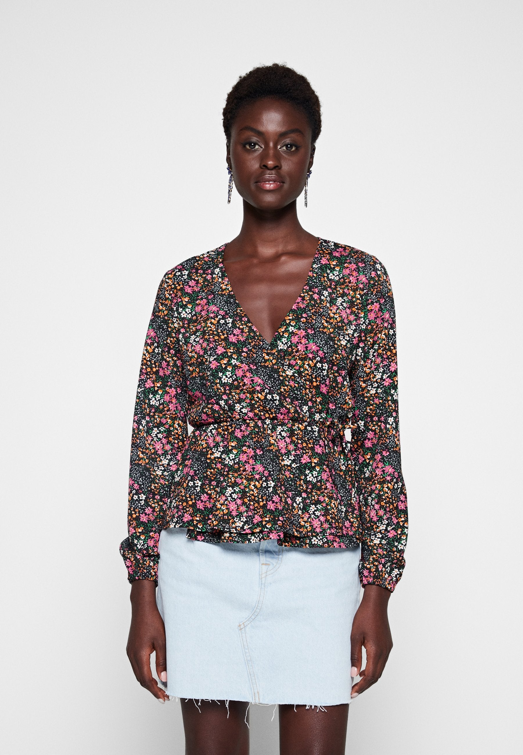 ONLY ONLOVA WRAP TOP