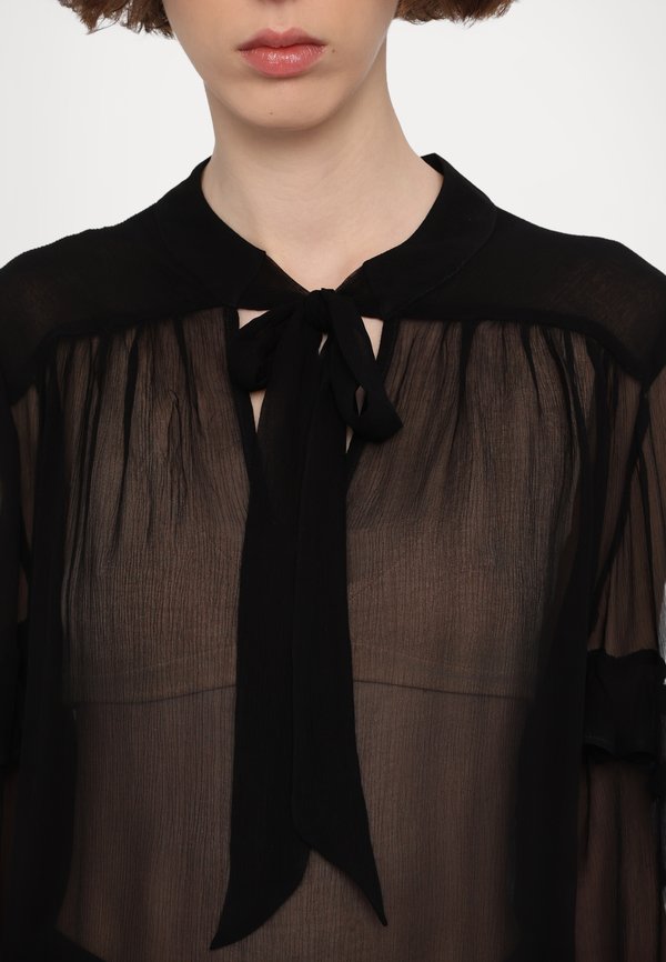 DESIGNERS REMIX EXCLUSIVE IOLA
