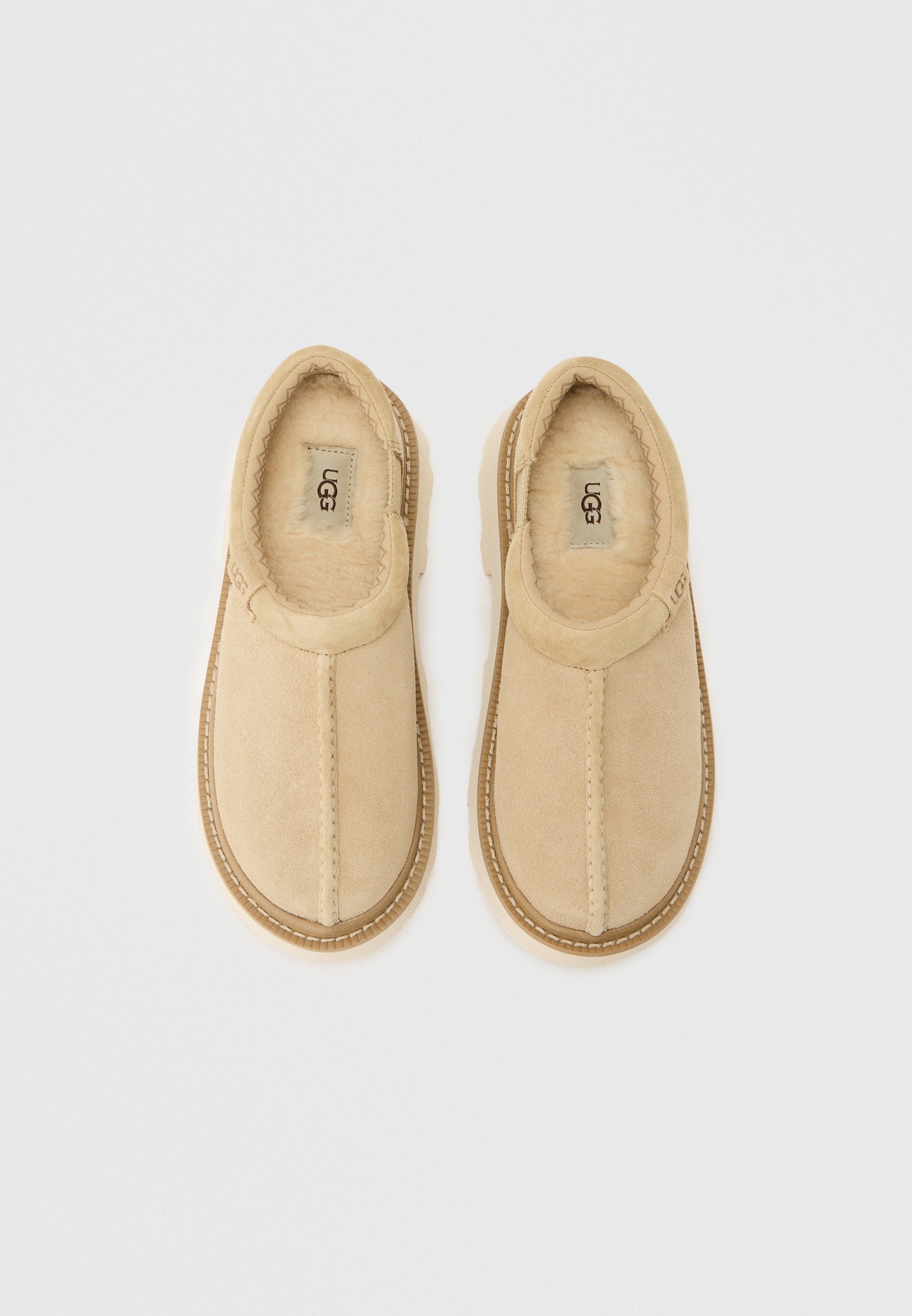 UGG TASMAN