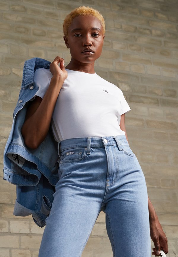 Calvin Klein Jeans EMBROIDERY SLIM TEE
