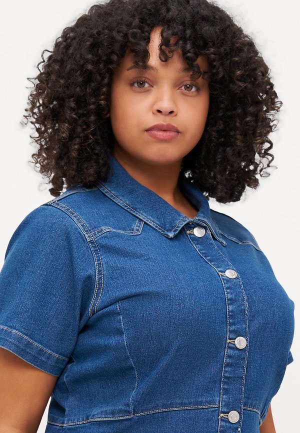 Vero Moda Curve VMAMANDA DRESS