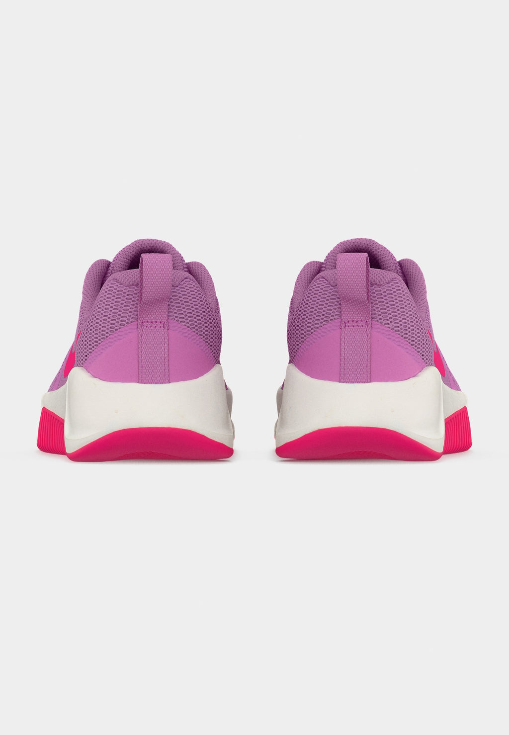 Nike Performance MC 3