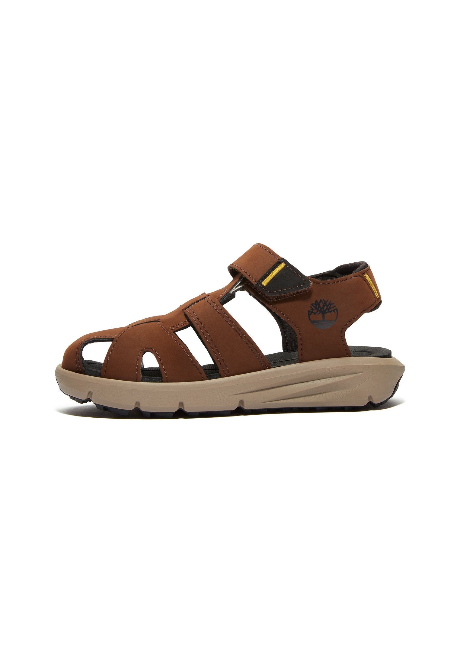Braune Leder-Sandale mit offenem Zehenbereich, verstellbarem Riemen, Gummisohle und geprägt Logo. Mit gelben Akzenten am Riemen.