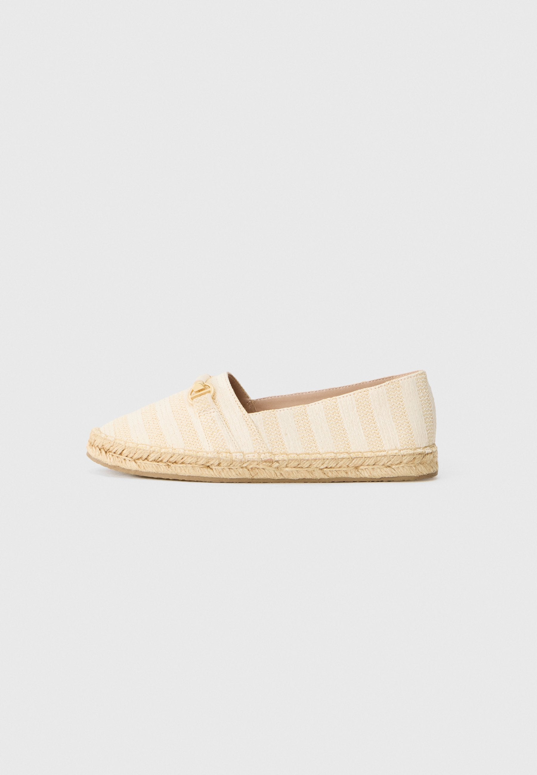 Dune London GLEEA