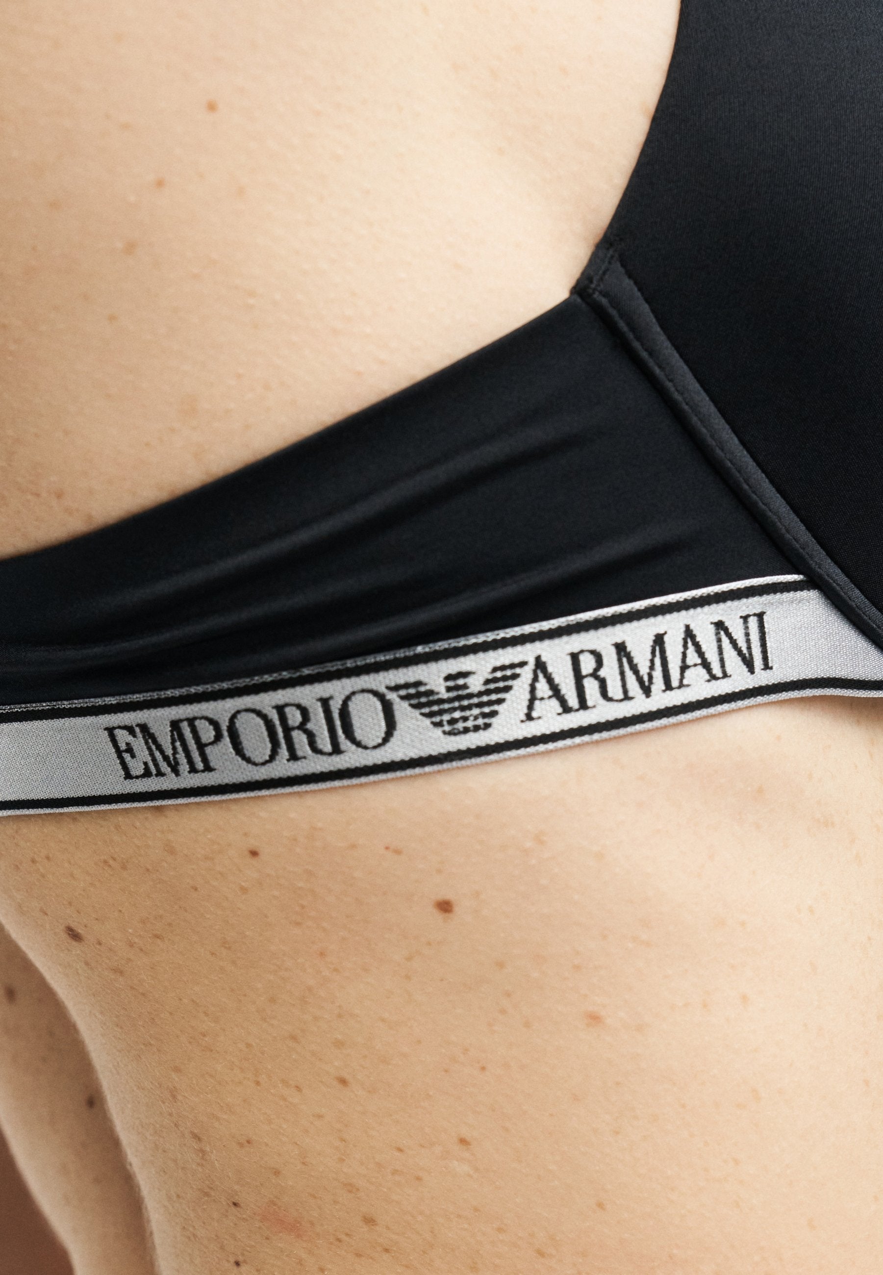Emporio Armani CONTOUR