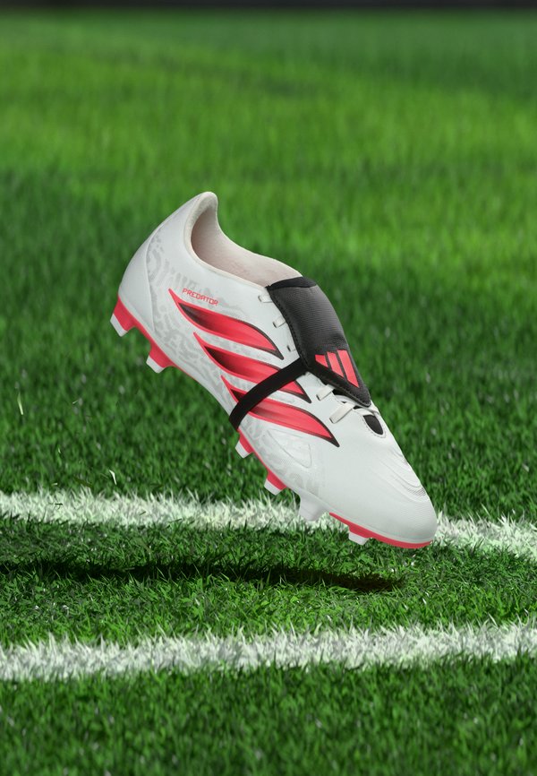 adidas Performance PREDATOR CLUB FG/MG UNISEX - Football boots artificial grass - footwear white/solar turbo/core black