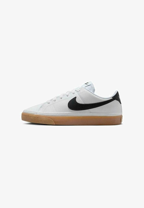 Nike Sportswear STREET COURT LEGACY - Trainers - white