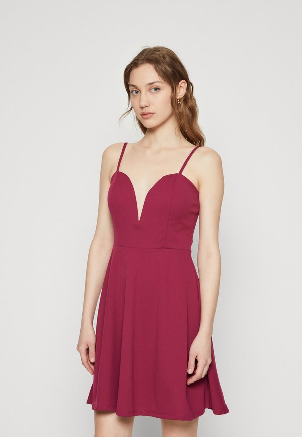 WAL G. MARIE V NECK SKATER
