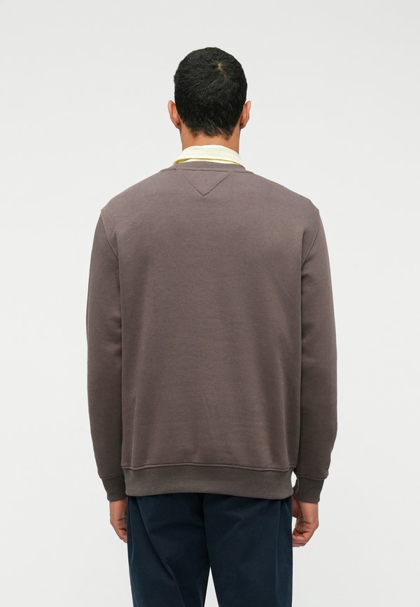 Tommy Jeans REGULAR FIT