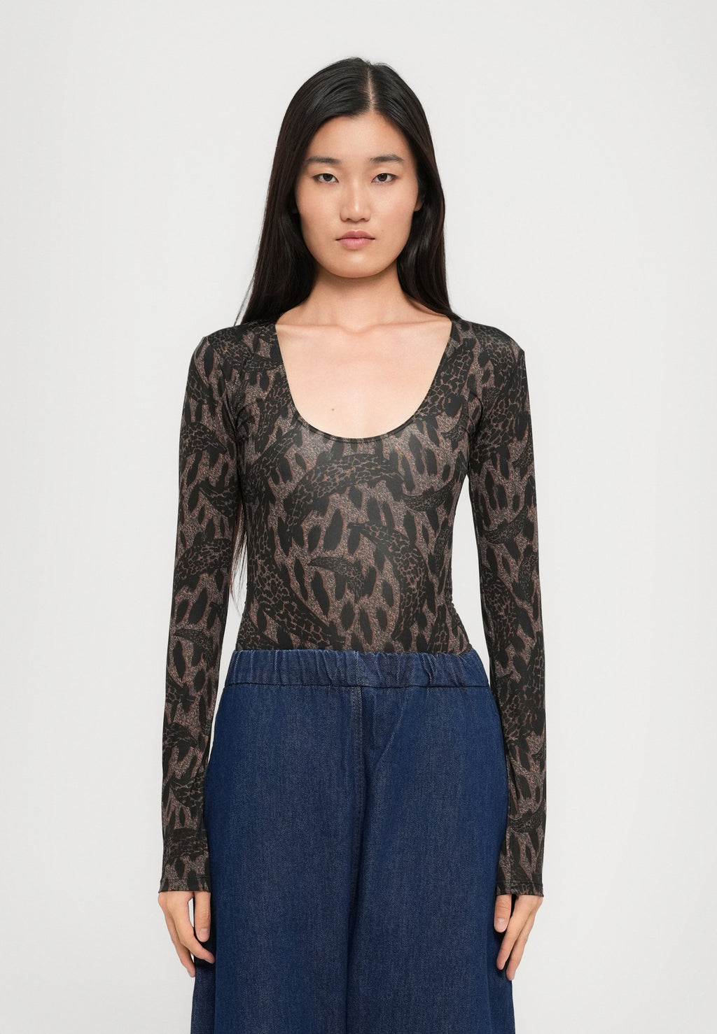 Fiorucci ANIMALIER PRINT SCOOP NECK