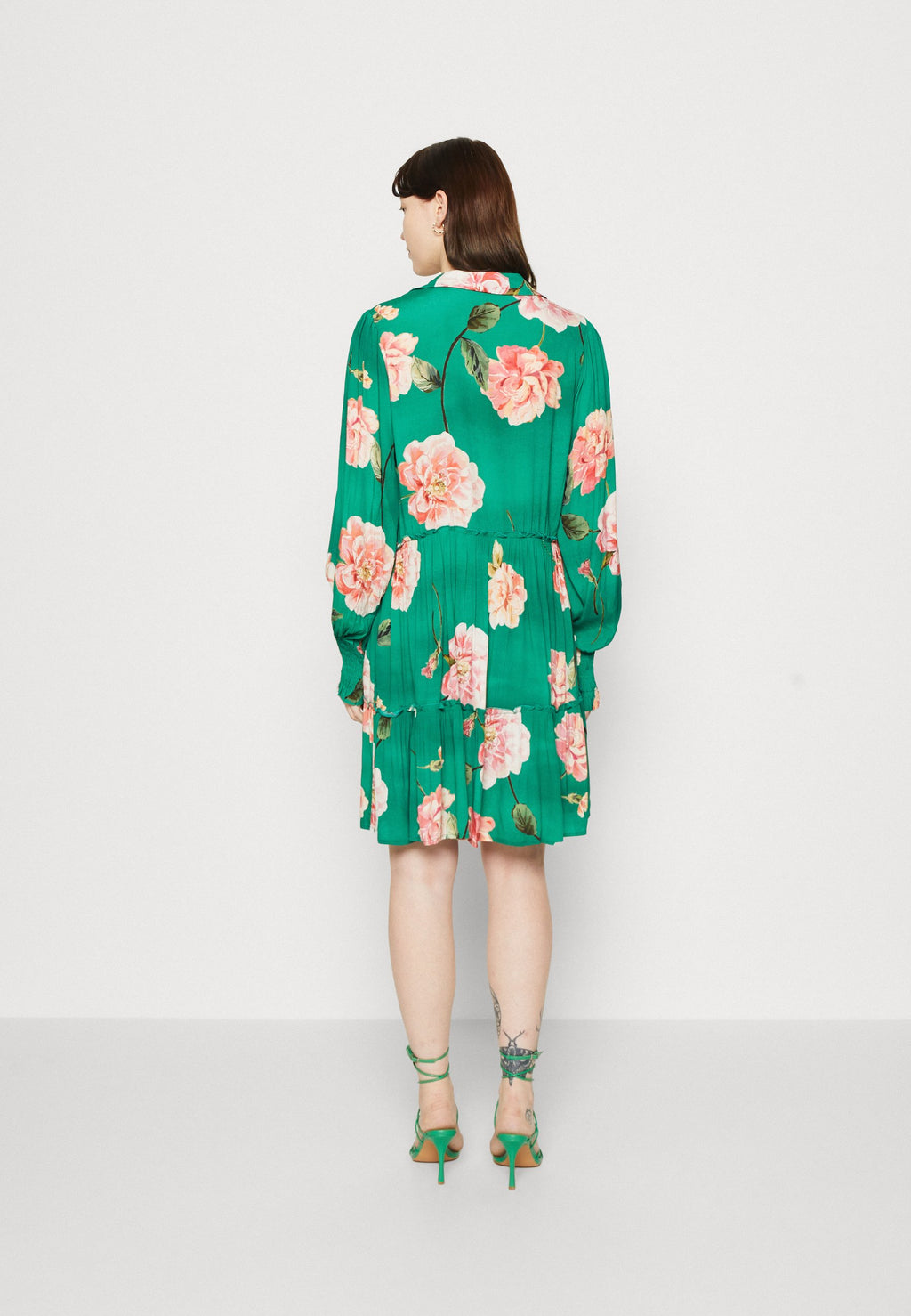 Replay DRESS
