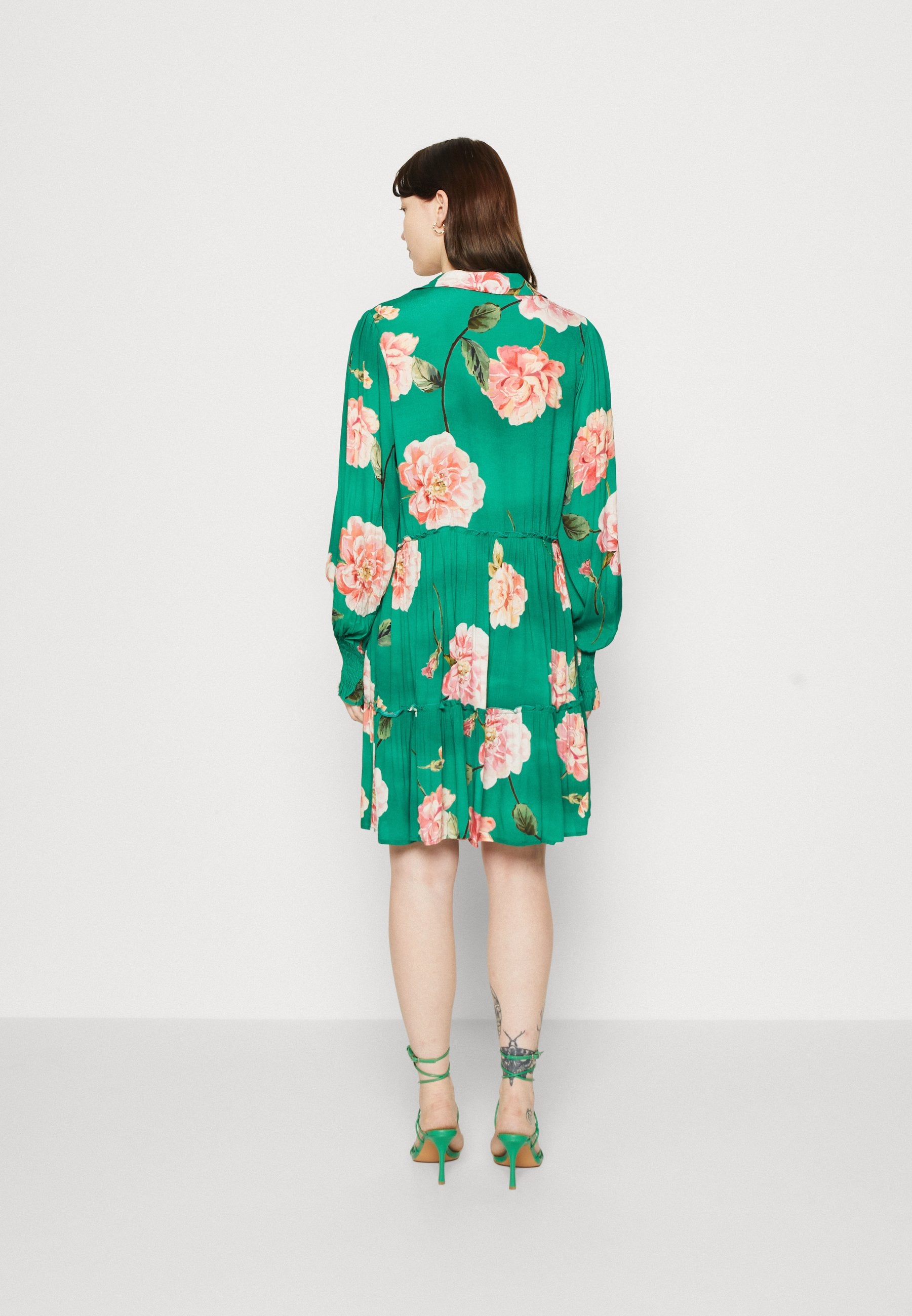 Replay DRESS