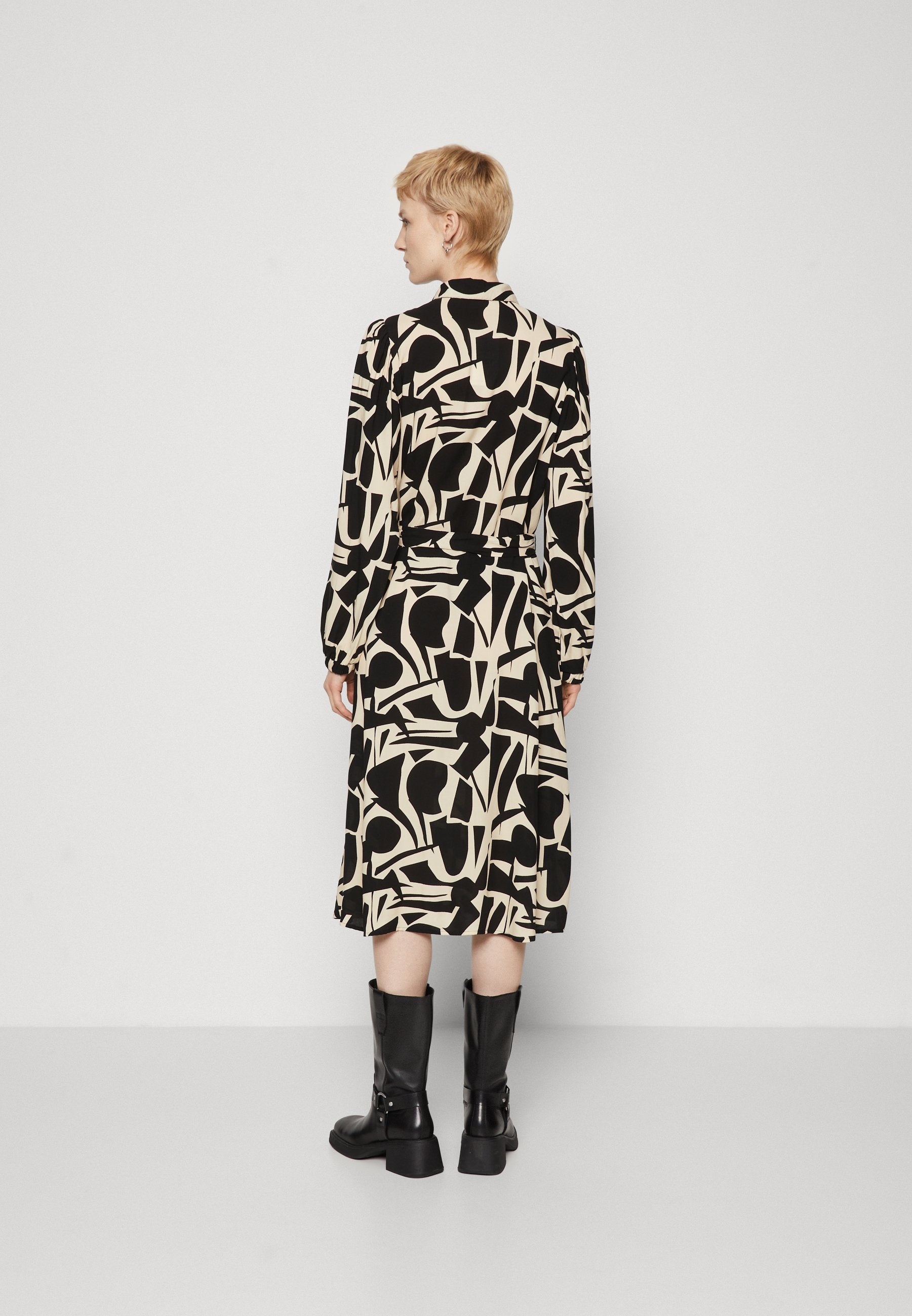 ONLHALIA LIFE MIDI BELT DRESS Media 4