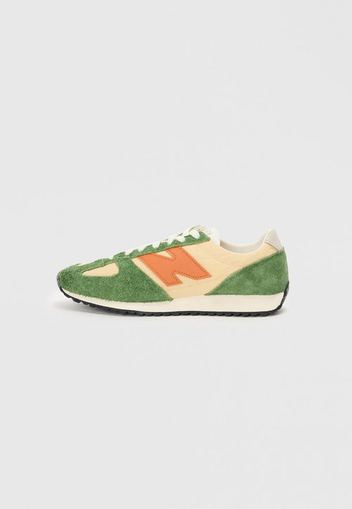 471 UNISEX Media 1