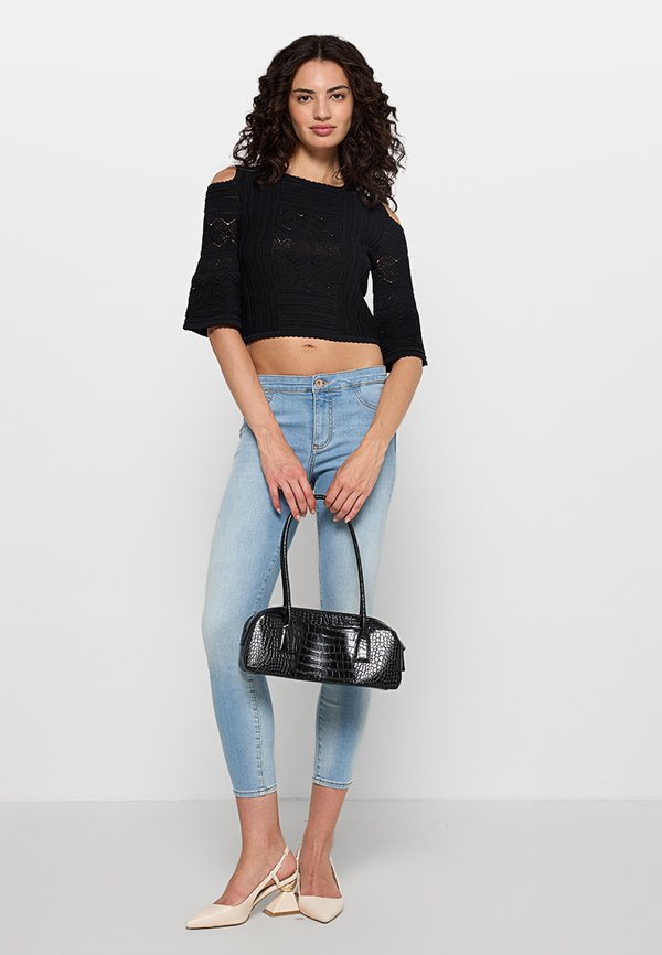 TWINSET