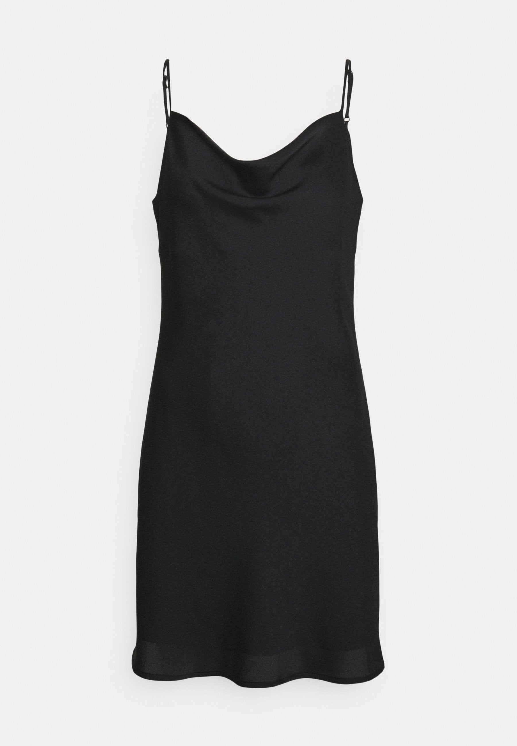 Schwarzes Slip-Kleid mit einem schulterfreien Ausschnitt und dünnen, verstellbaren Trägern. Glattes, leichtes Material mit einem leicht fließenden Schnitt.