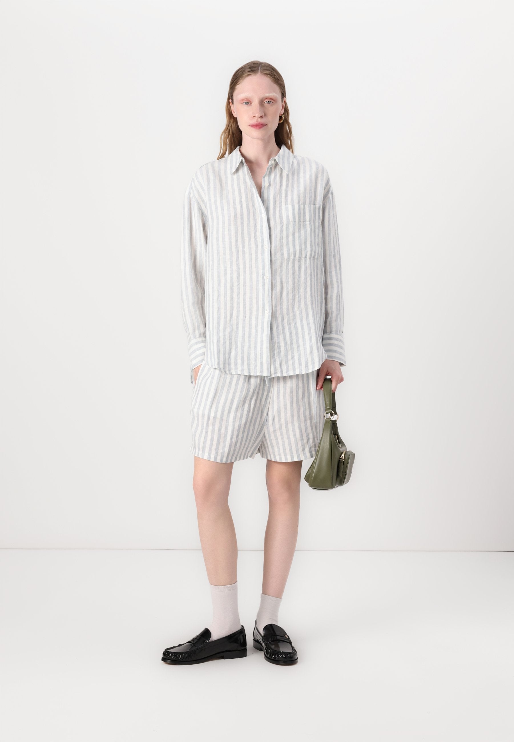 STRIPE PULL ON Media 2