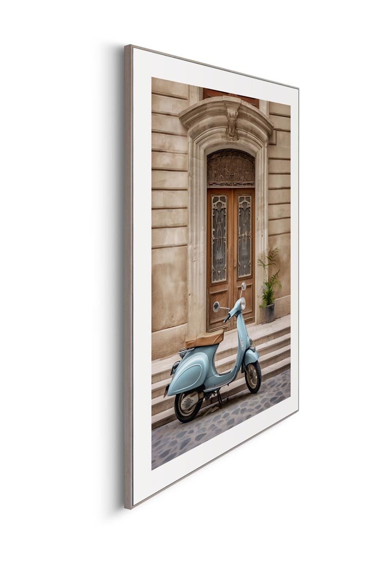 Orange Wallz VESPA POSE