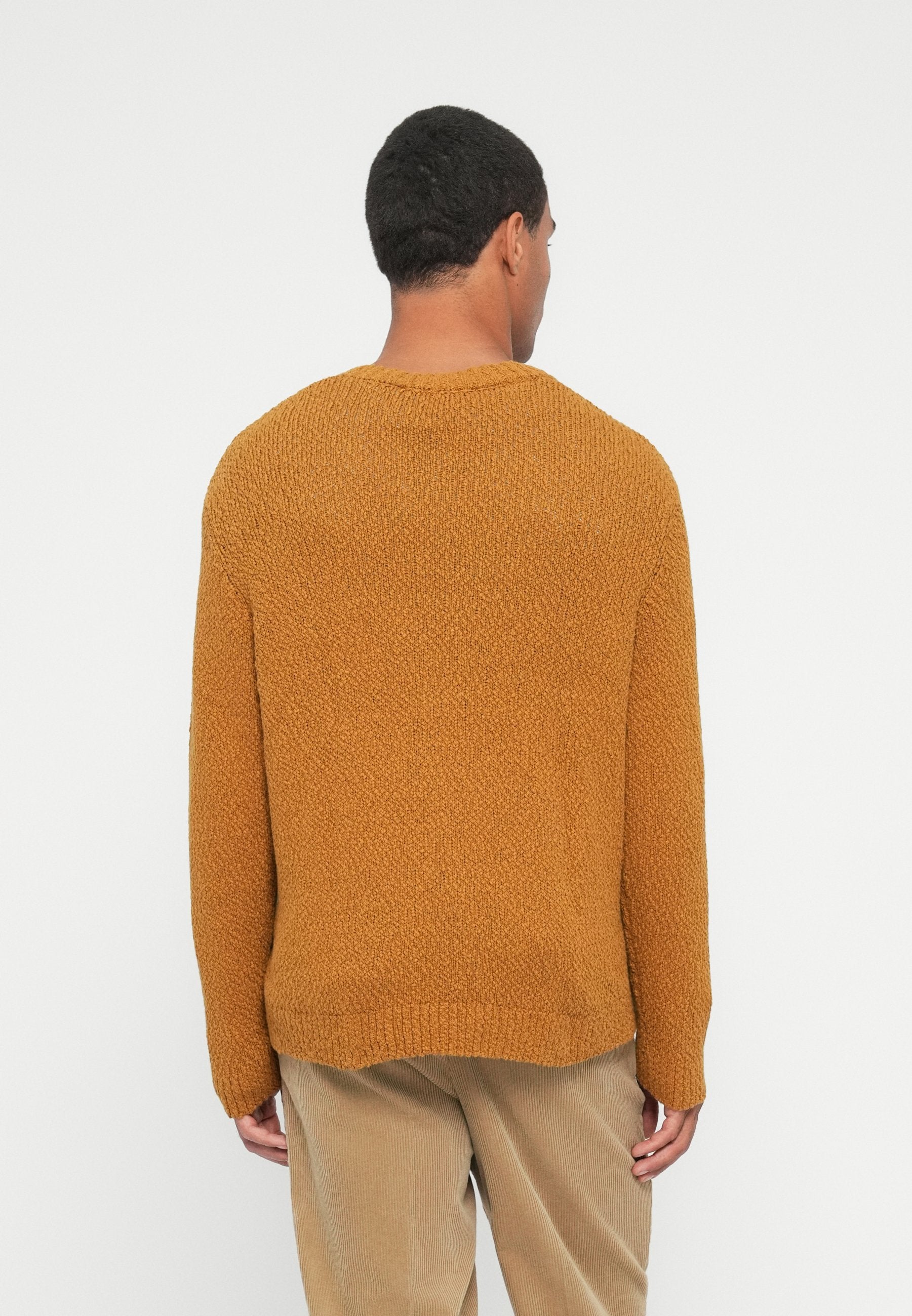Selected V-neck 100% cotton