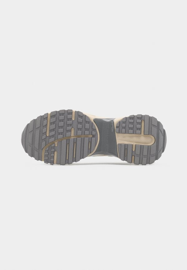 Calvin Klein HIKE RUNNER LACEUP STIPE