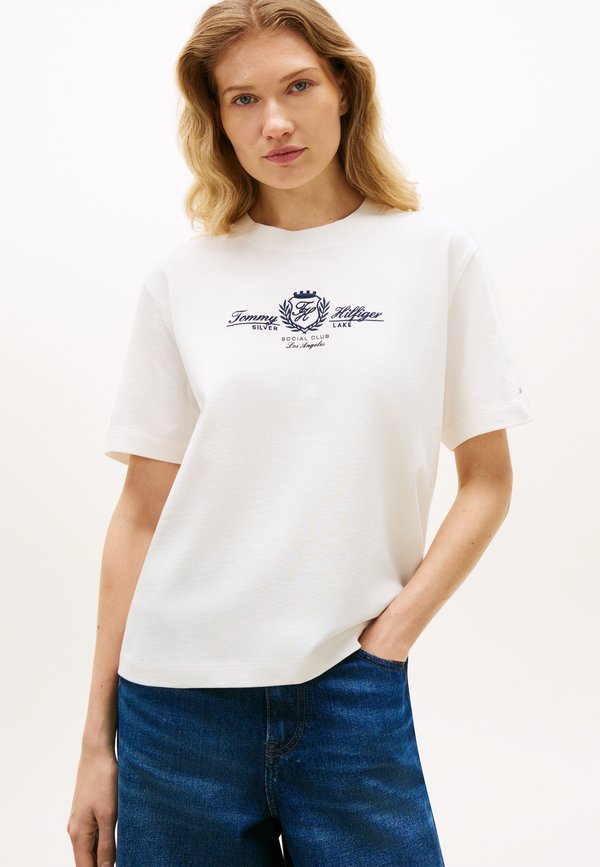 Tommy Hilfiger VARSITY CREST MDRN C-NK SS TEE - VARSITY CREST