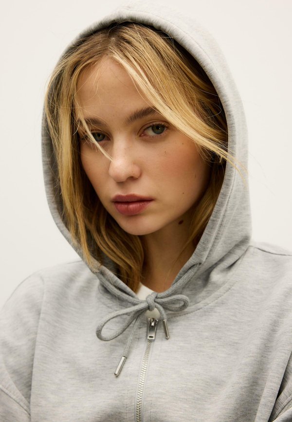 Stradivarius SOFT TOUCH HOODED