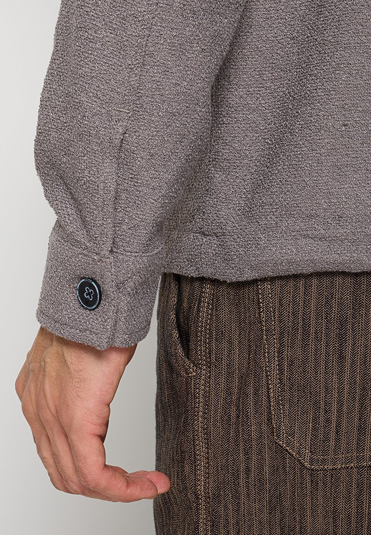 FULL BUTTON STRETCH Media 4
