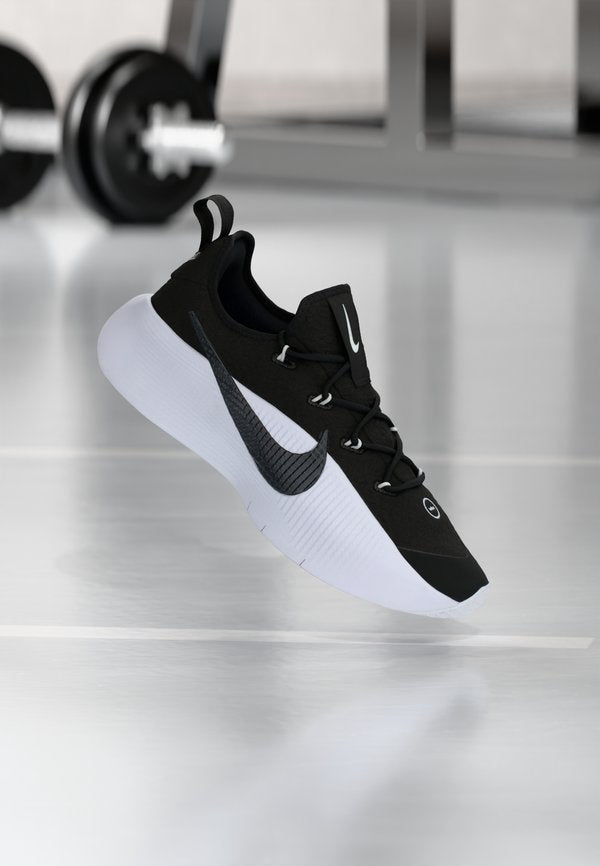 Nike Performance LEBRON TR 1 - Training shoe - black/white