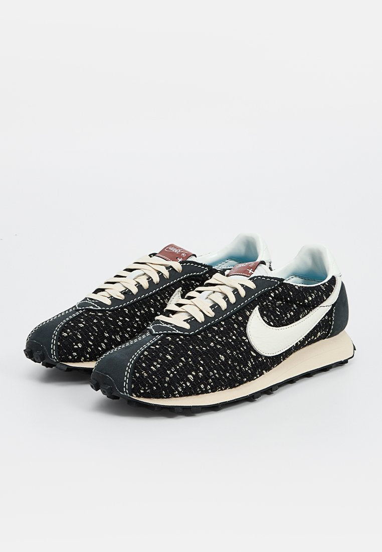 Nike Sportswear LD-1000