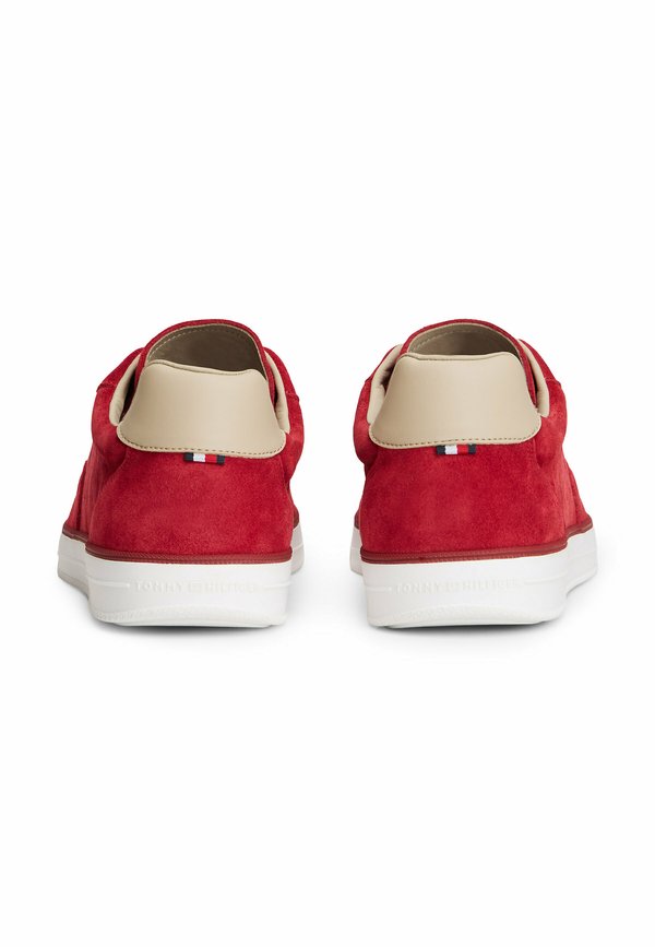 Tommy Hilfiger LUXE EMBOSSED LOGO