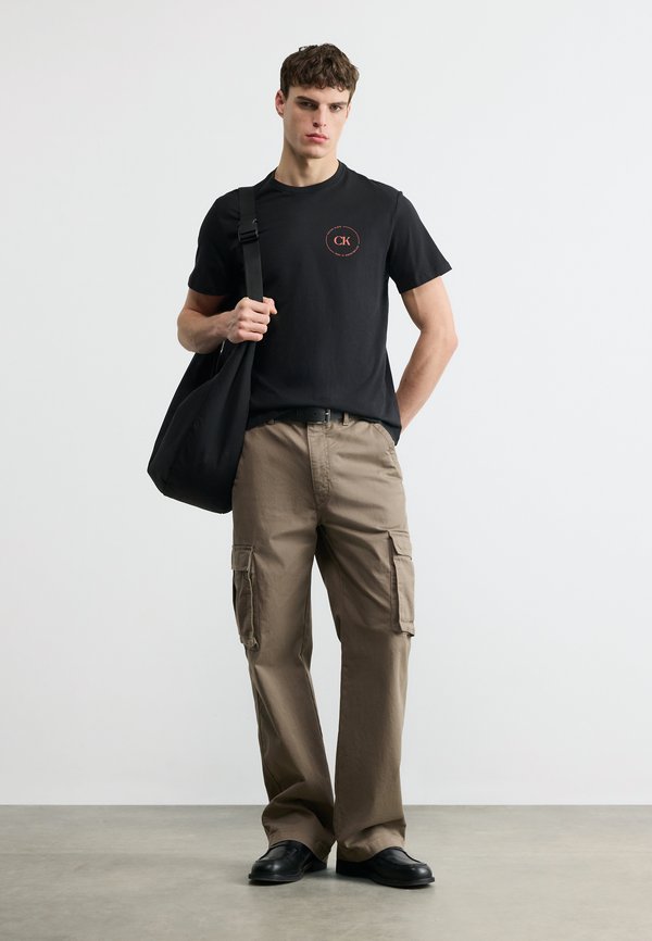 Calvin Klein Jeans GRAPHICS