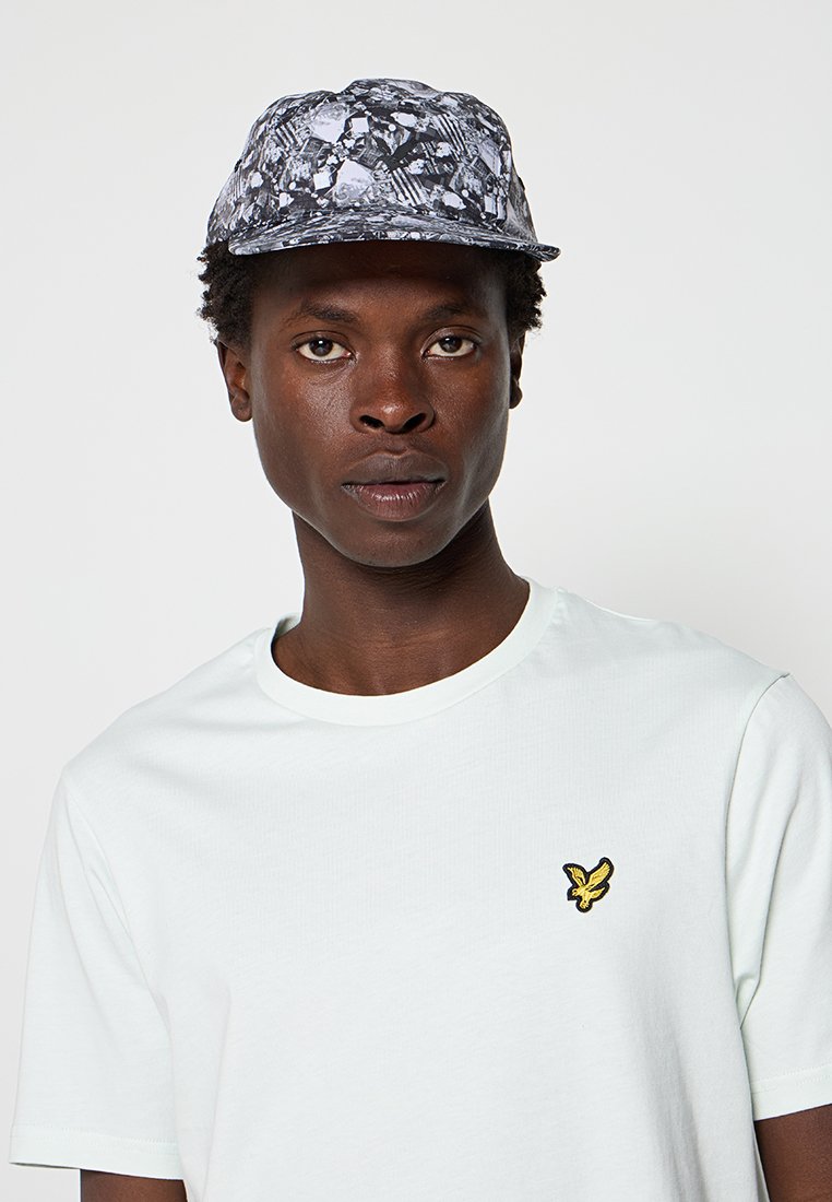 Lyle & Scott