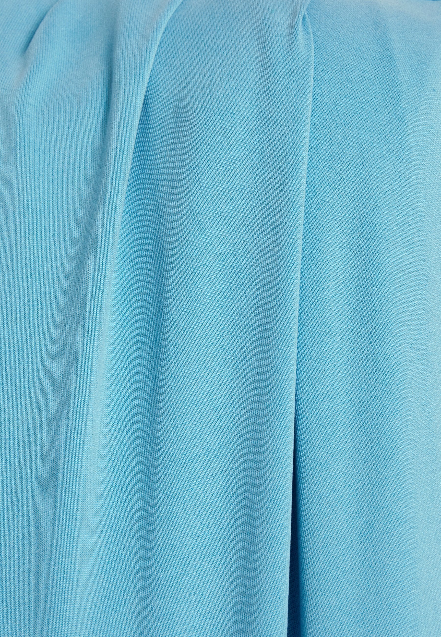 Expresso PLEAT SHOULDER DETAIL