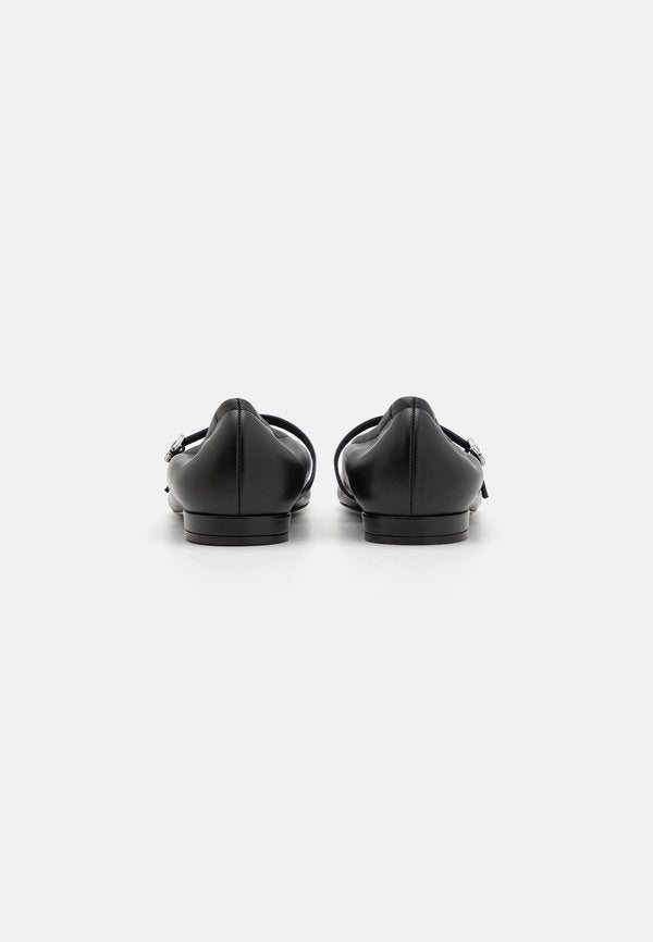 Stuart Weitzman CLARIS BALLET FLAT