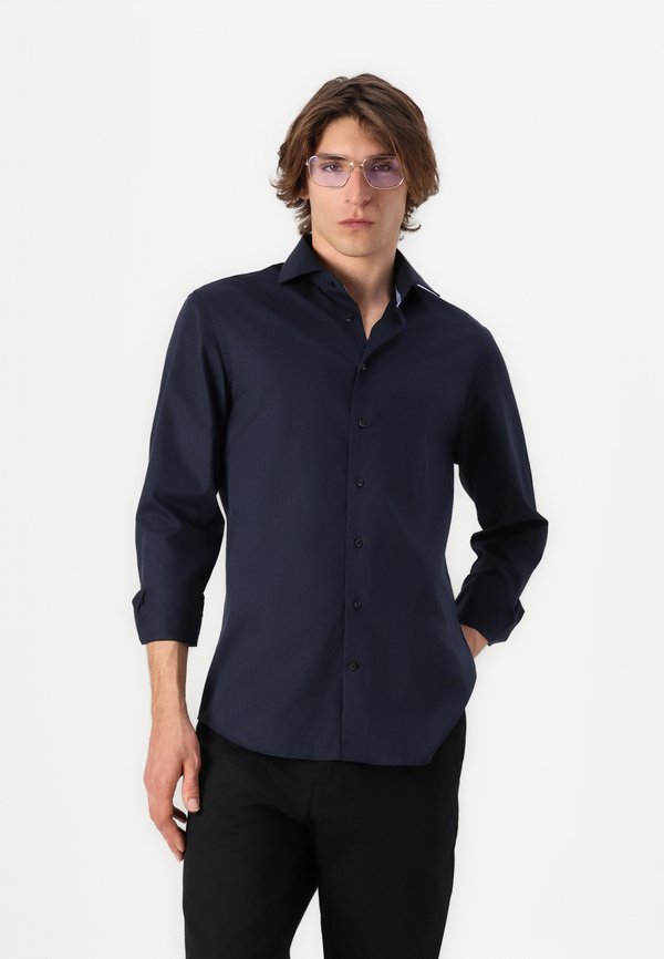 MICHAELIS SLIM FIT