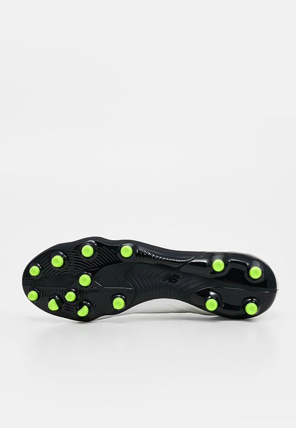 New Balance TEKELA V5 PRO