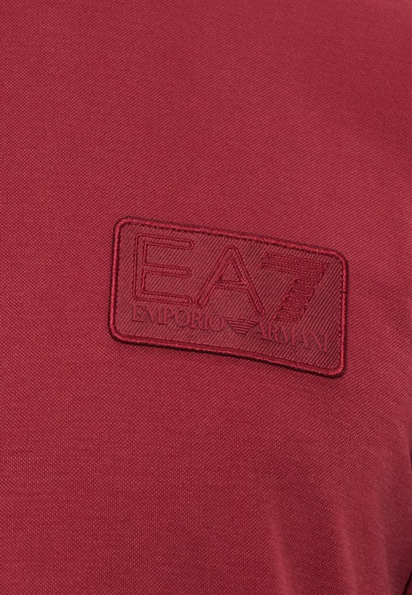 EA7 Emporio Armani