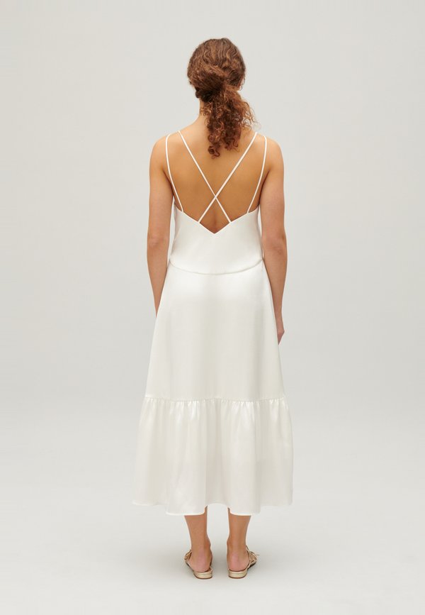 Claudie Pierlot ROBE MIDI SATINÉE