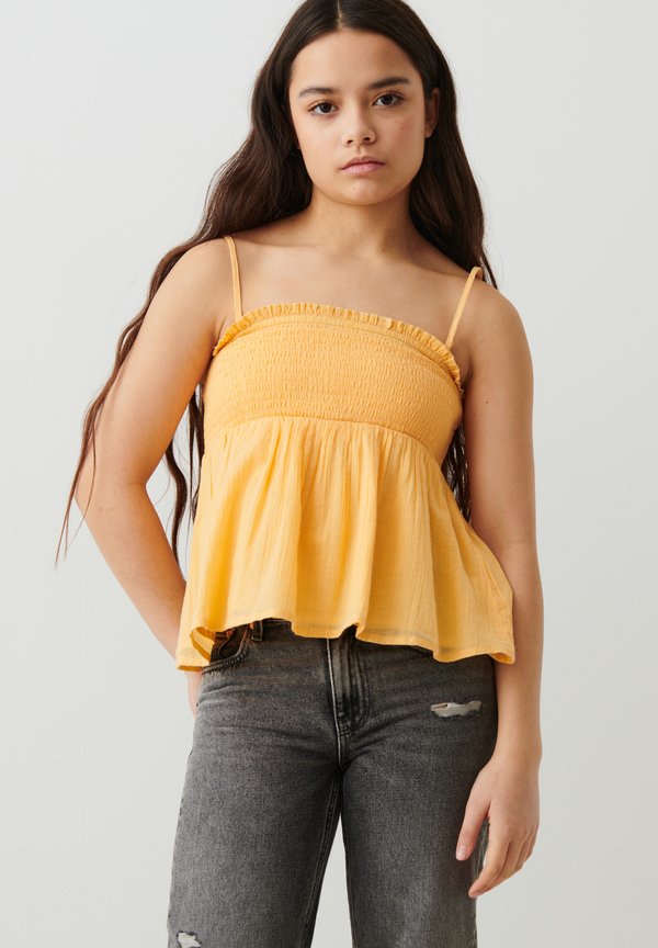 Gina Tricot Y MULTI