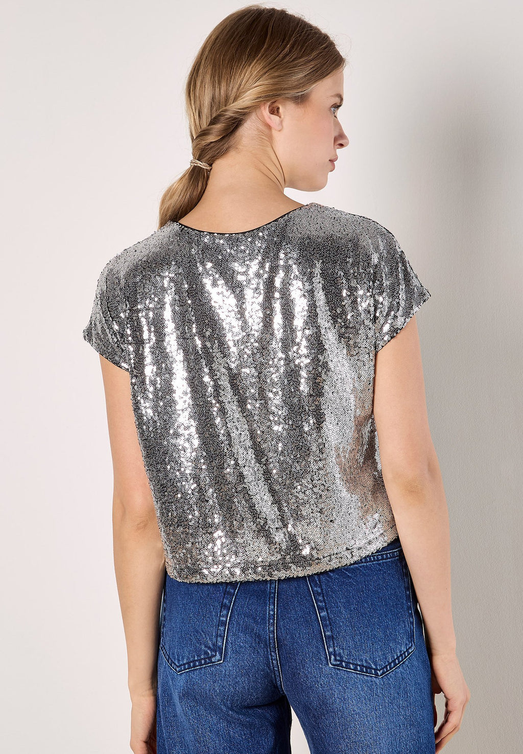 Apricot  SEQUIN