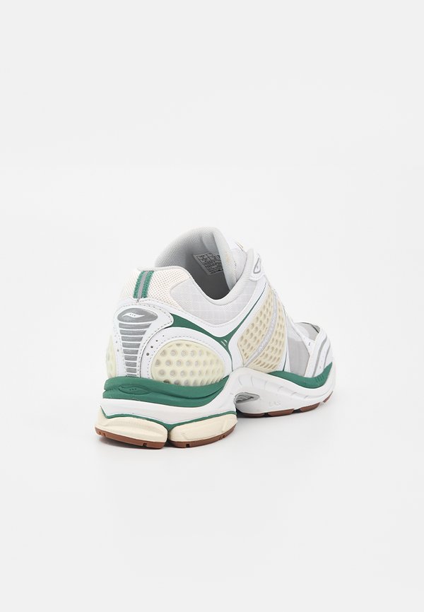 Saucony Originals PROGRID OMNI 9