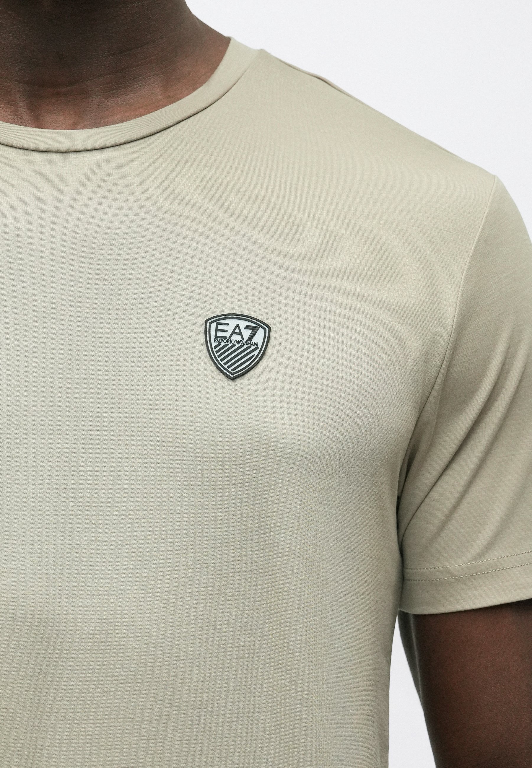 EA7 Emporio Armani  TRAIN PREMIUM SHIELD TEE
