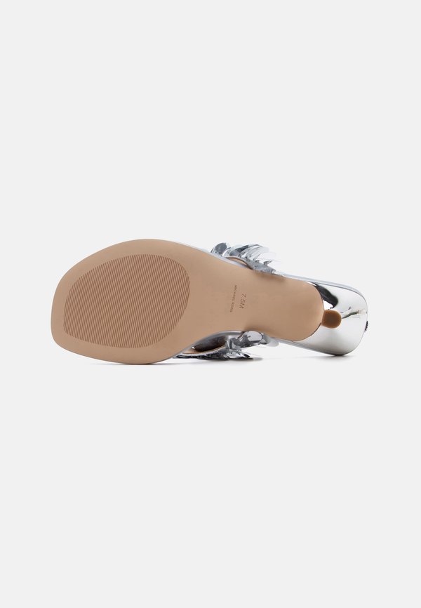 MICHAEL Michael Kors LORETTA MID THONG