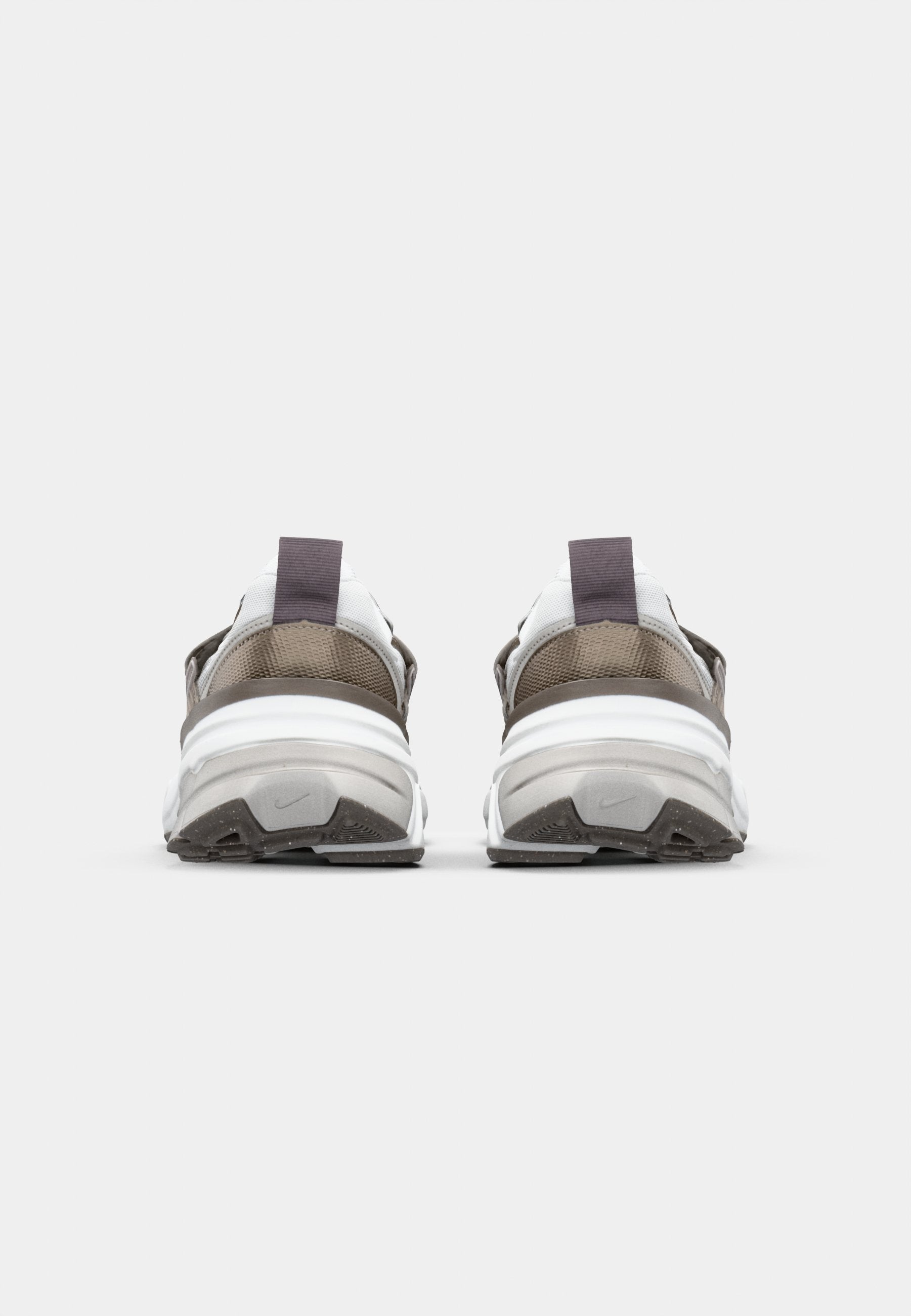 Nike Sportswear V2K RUN